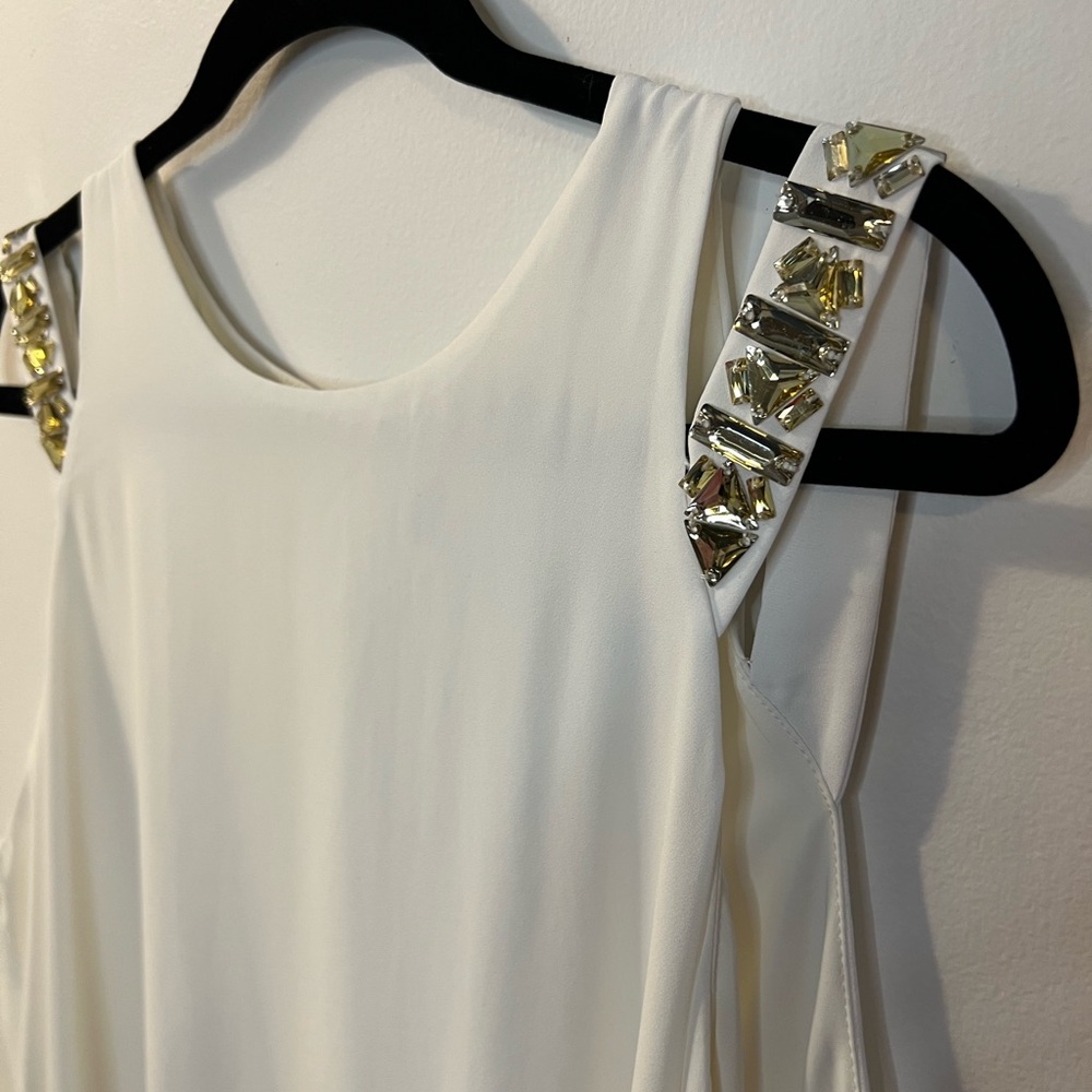 BCBGMaxAzria White Sleeveless Dress